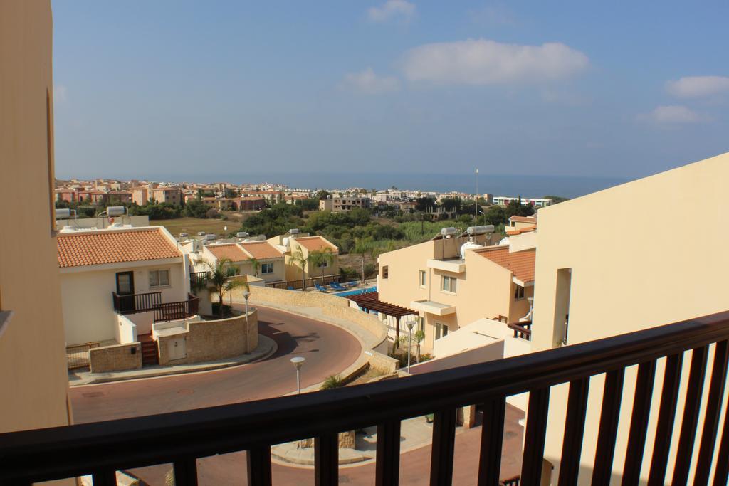 Melanos Village A45 Paphos Phòng bức ảnh